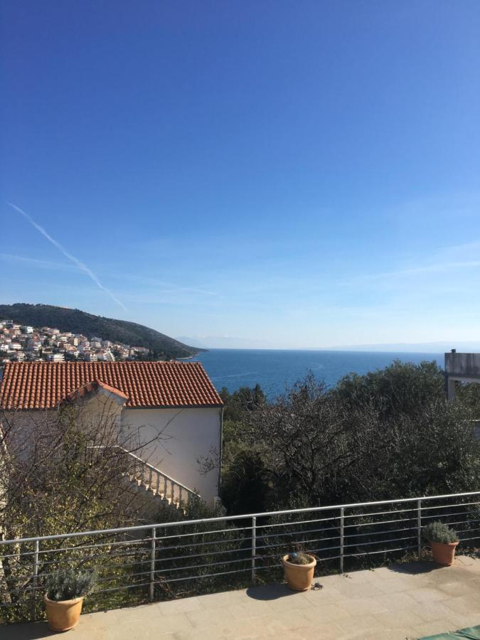 Gospino Apartment 1 Perfect For A Family Trogir Exterior foto